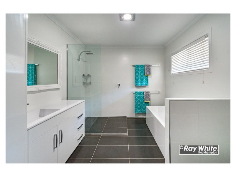 7 Whiteley Street, Frenchville QLD 4701