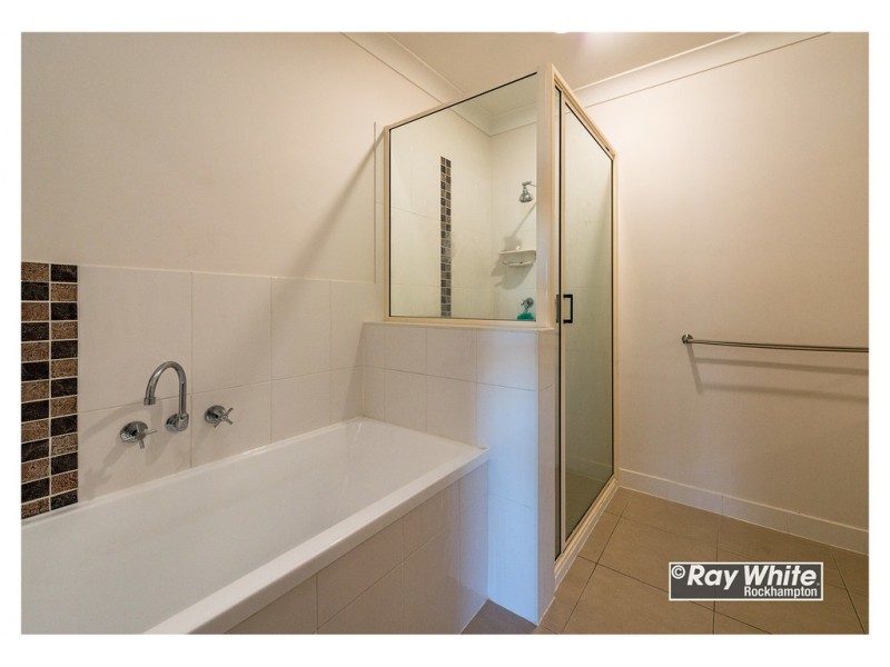 5 Thomas Street, Gracemere QLD 4702