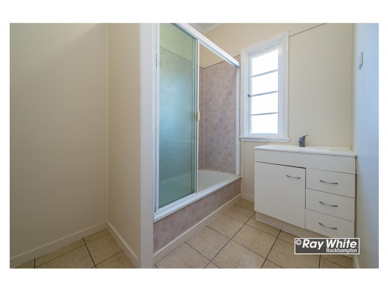 86 Sharples Street, Berserker QLD 4701