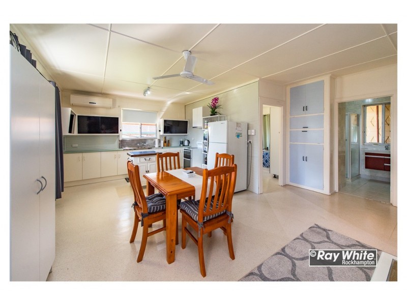 7 Taylor Street, Keppel Sands QLD 4702