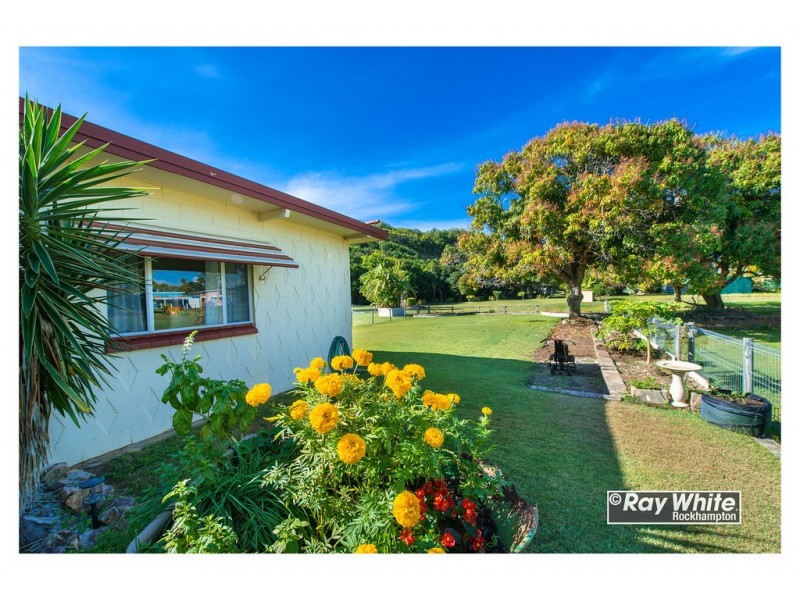 7 Taylor Street, Keppel Sands QLD 4702