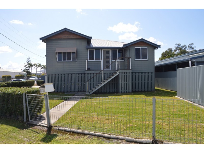 42 Hinchliff Street, Kawana QLD 4701