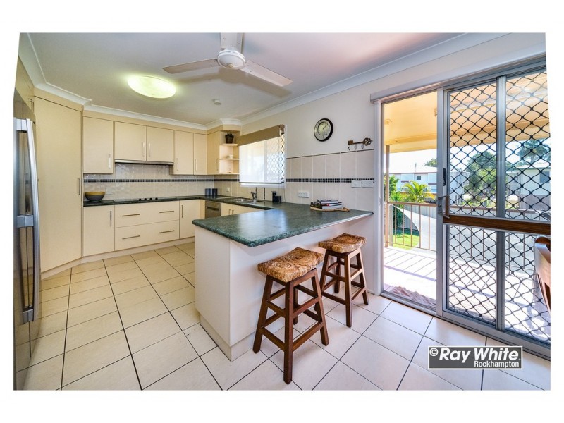 29 Hardy Avenue, Park Avenue QLD 4701