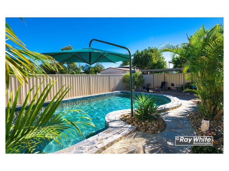 29 Hardy Avenue, Park Avenue QLD 4701