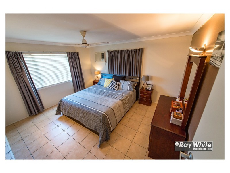 29 Hardy Avenue, Park Avenue QLD 4701