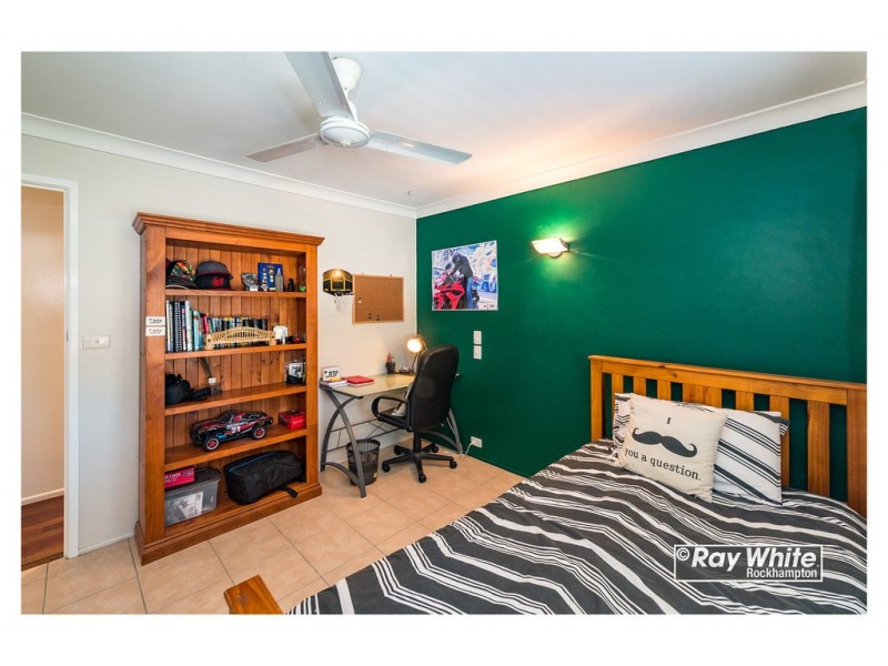 29 Hardy Avenue, Park Avenue QLD 4701