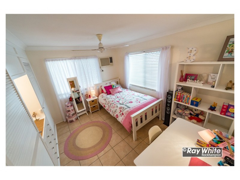 29 Hardy Avenue, Park Avenue QLD 4701