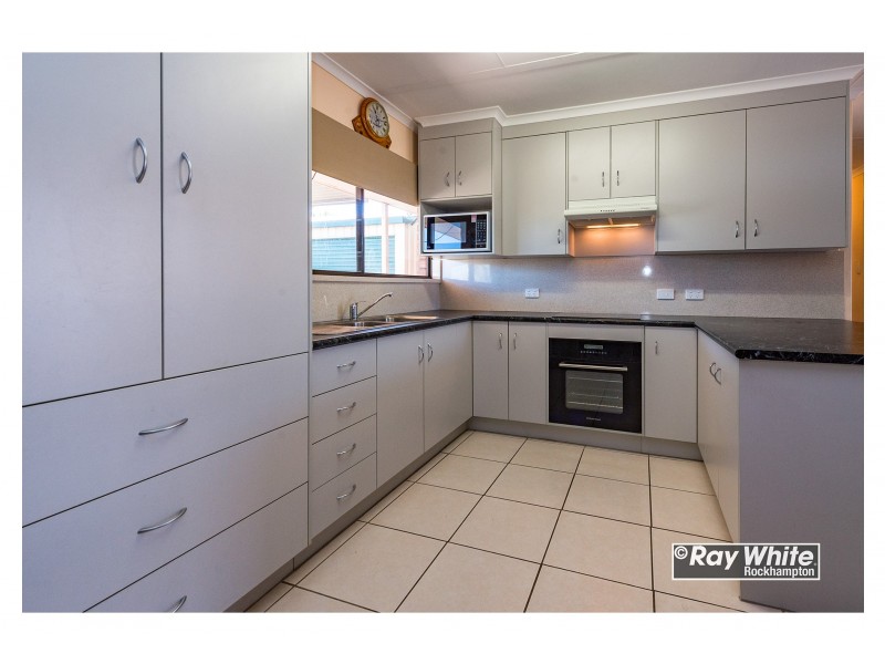 8 Stover Street, Gracemere QLD 4702