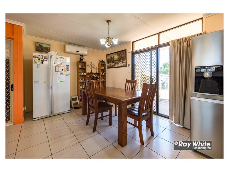 8 Stover Street, Gracemere QLD 4702