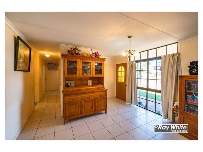 8 Stover Street, Gracemere QLD 4702