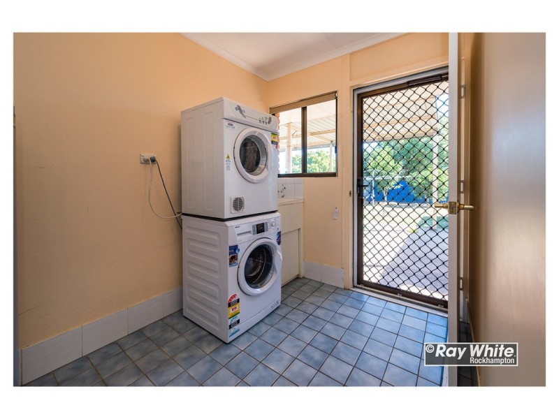 8 Stover Street, Gracemere QLD 4702