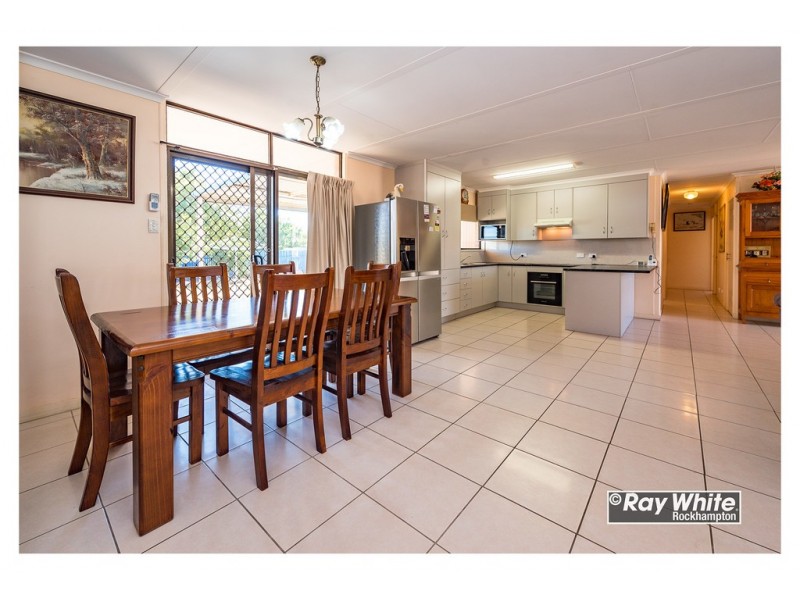 8 Stover Street, Gracemere QLD 4702