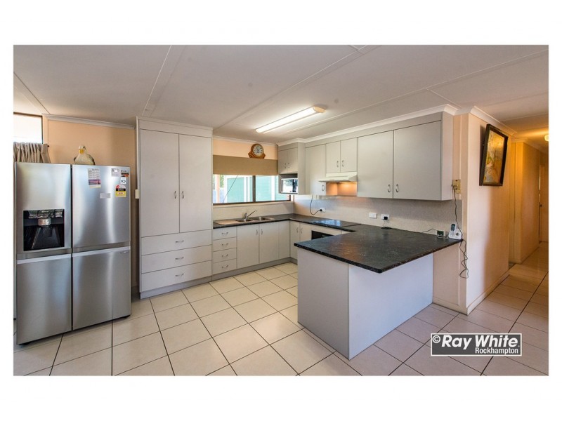 8 Stover Street, Gracemere QLD 4702