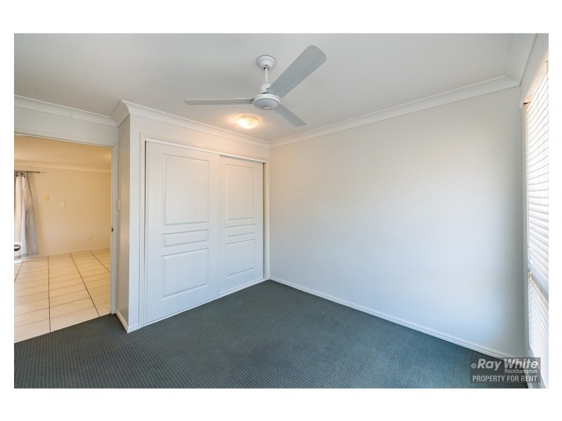 8 Riley Drive, Gracemere QLD 4702