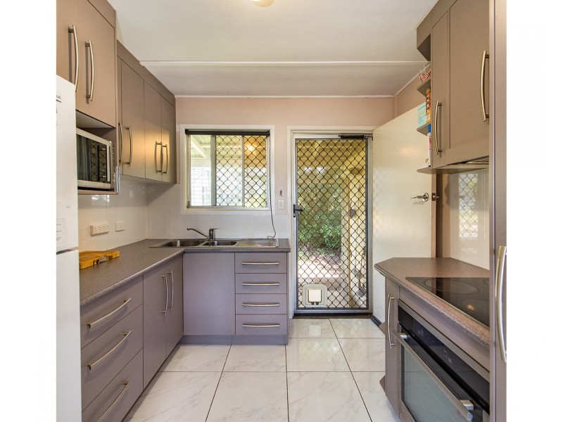 2/200 Archer Street, The Range QLD 4700