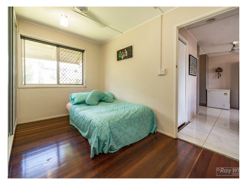 2/200 Archer Street, The Range QLD 4700