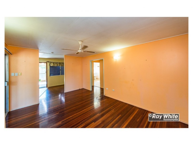 106 Park Street, Park Avenue QLD 4701