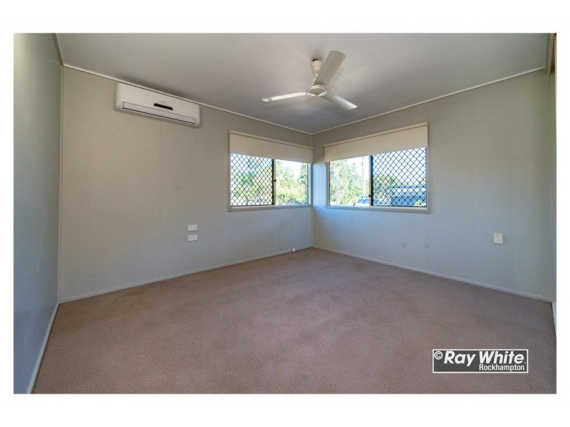 106 Park Street, Park Avenue QLD 4701
