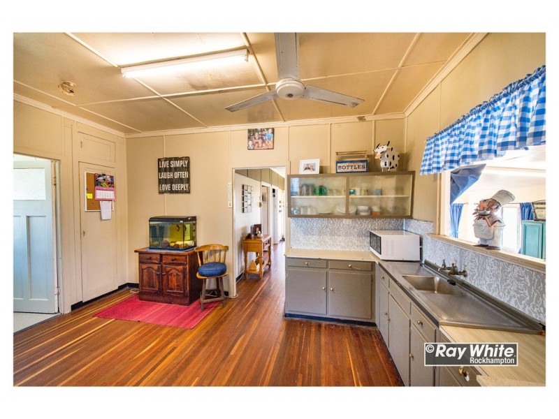 80 South Yaamba Road, Alton Downs QLD 4702