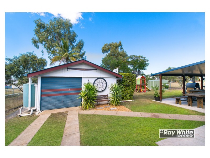 6 Bean Street, Park Avenue QLD 4701