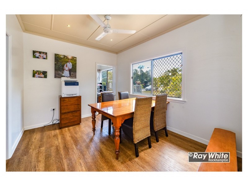 6 Bean Street, Park Avenue QLD 4701
