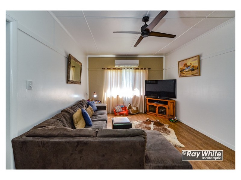 6 Bean Street, Park Avenue QLD 4701