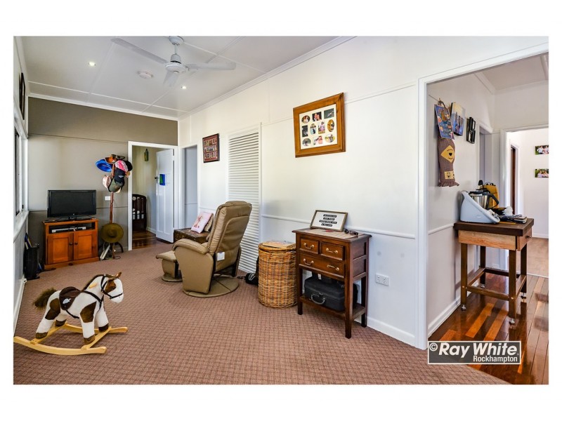 6 Bean Street, Park Avenue QLD 4701