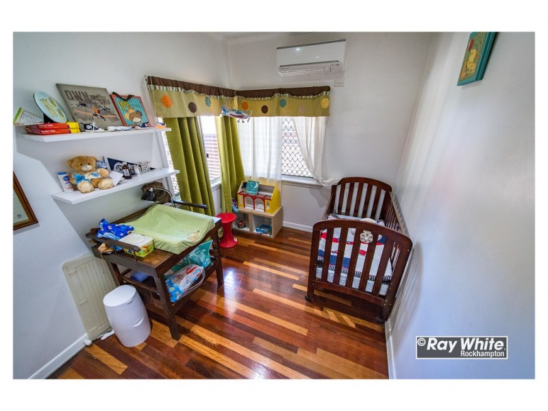 6 Bean Street, Park Avenue QLD 4701