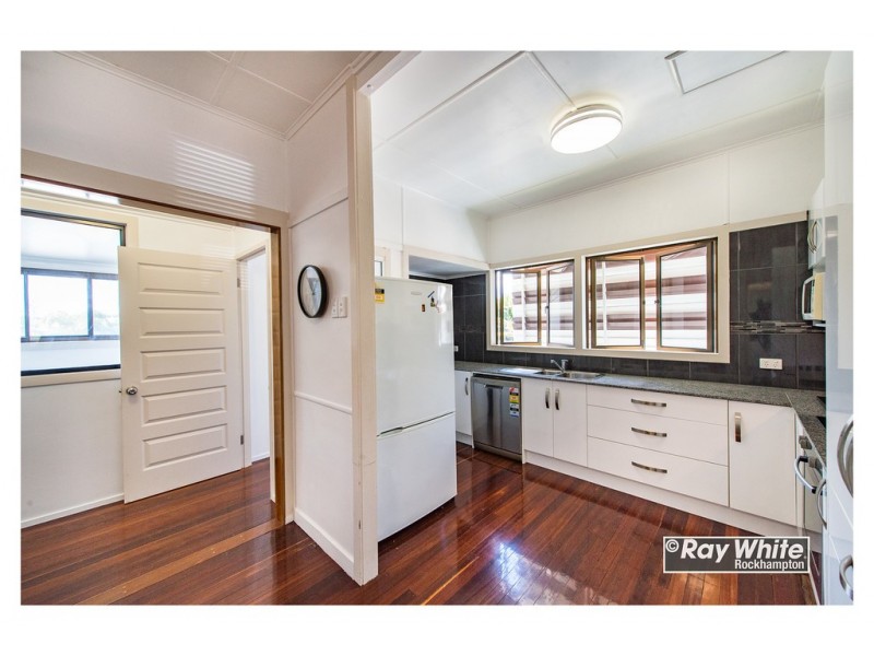 95 Livingstone Street, Berserker QLD 4701