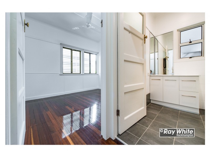 95 Livingstone Street, Berserker QLD 4701