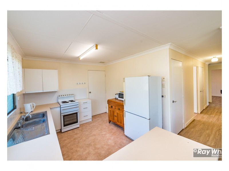 106 Macquarie Street, Gracemere QLD 4702