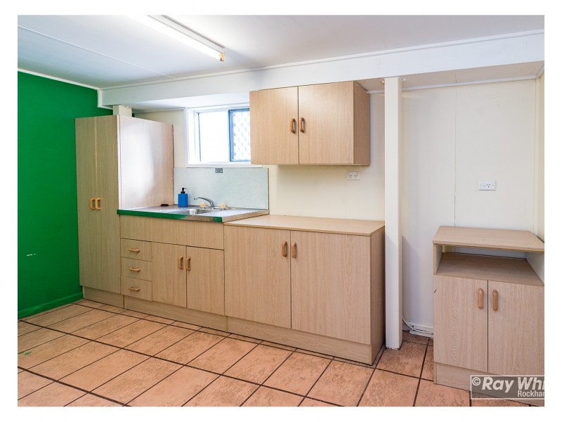 106 Macquarie Street, Gracemere QLD 4702