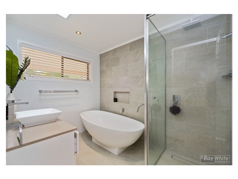 48 MacGregor Street, The Range QLD 4700
