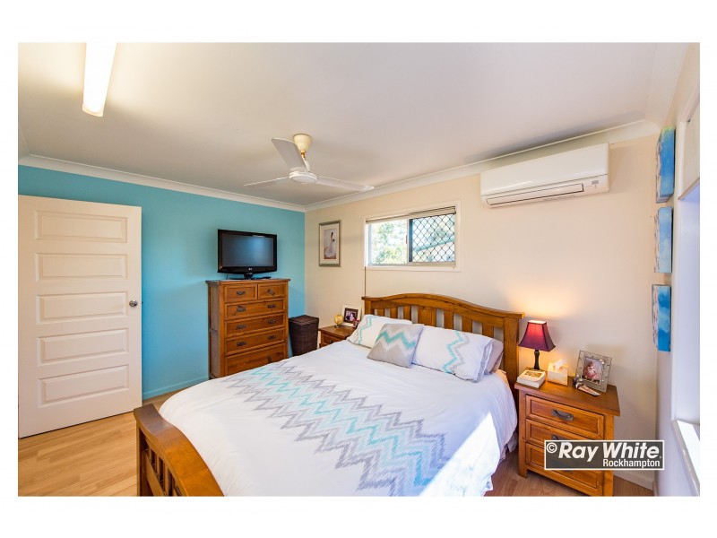 62 Medcraf Street, Park Avenue QLD 4701