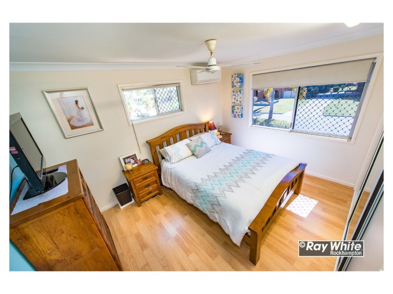 62 Medcraf Street, Park Avenue QLD 4701