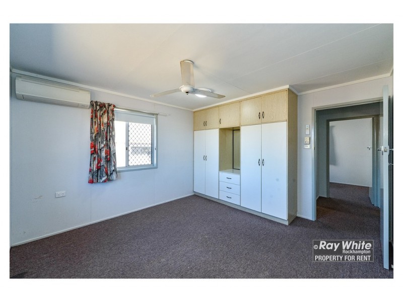 2/14 Locke Street, Kawana QLD 4701