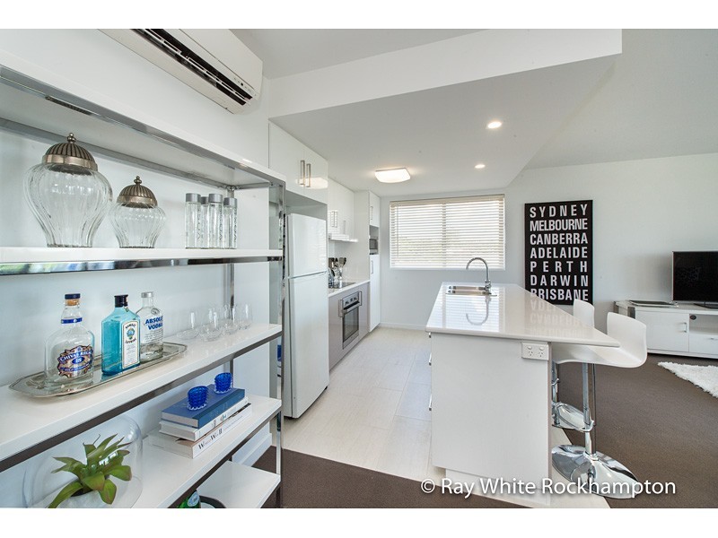601/2-4 Victoria Parade, Rockhampton City QLD 4700