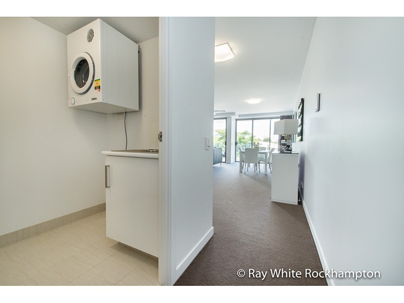 601/2-4 Victoria Parade, Rockhampton City QLD 4700