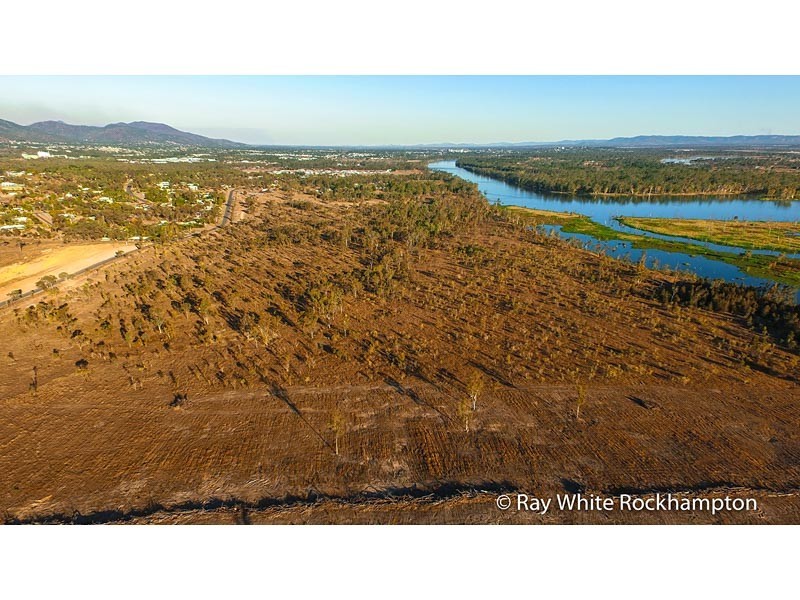 7 (Lot 102) Tomtit Avenue, Parkhurst QLD 4702