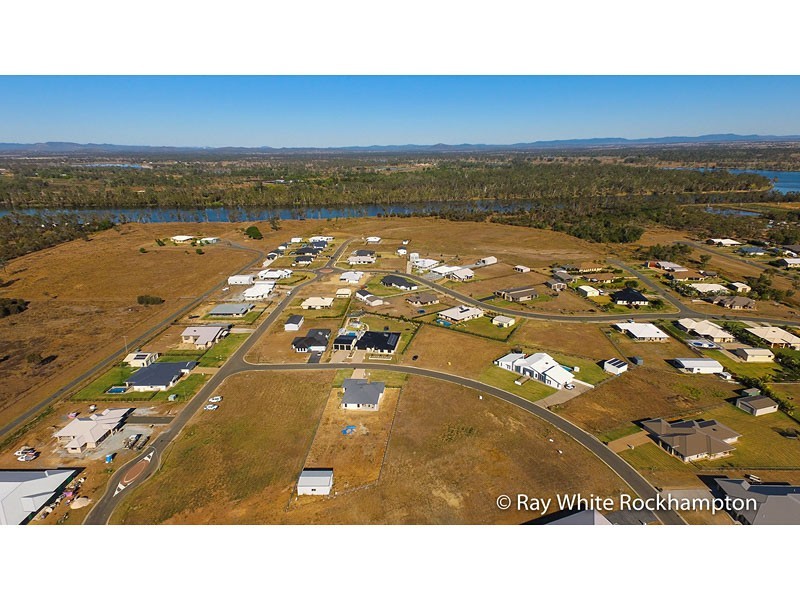 7 (Lot 102) Tomtit Avenue, Parkhurst QLD 4702
