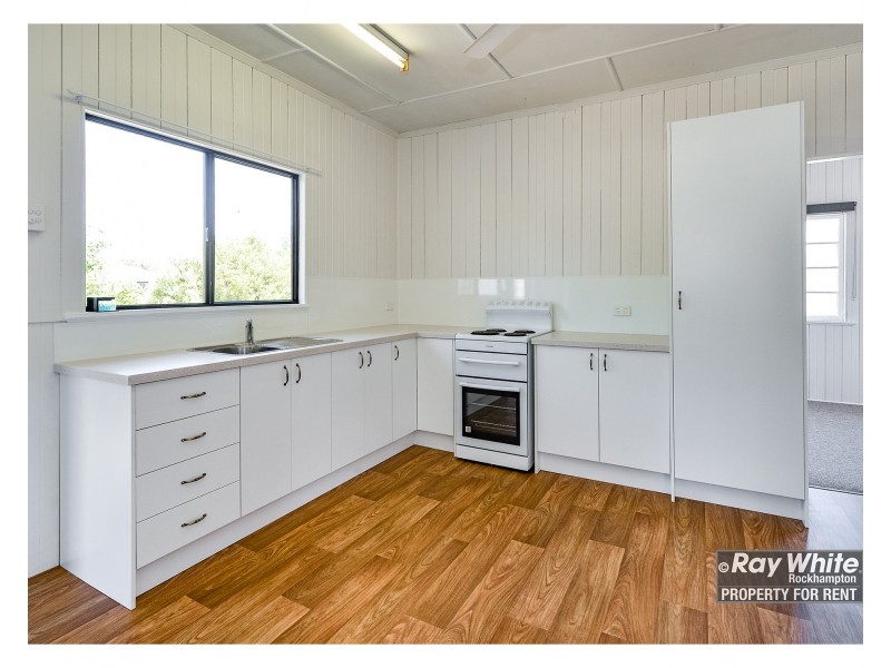 30 Hogan Street, Park Avenue QLD 4701