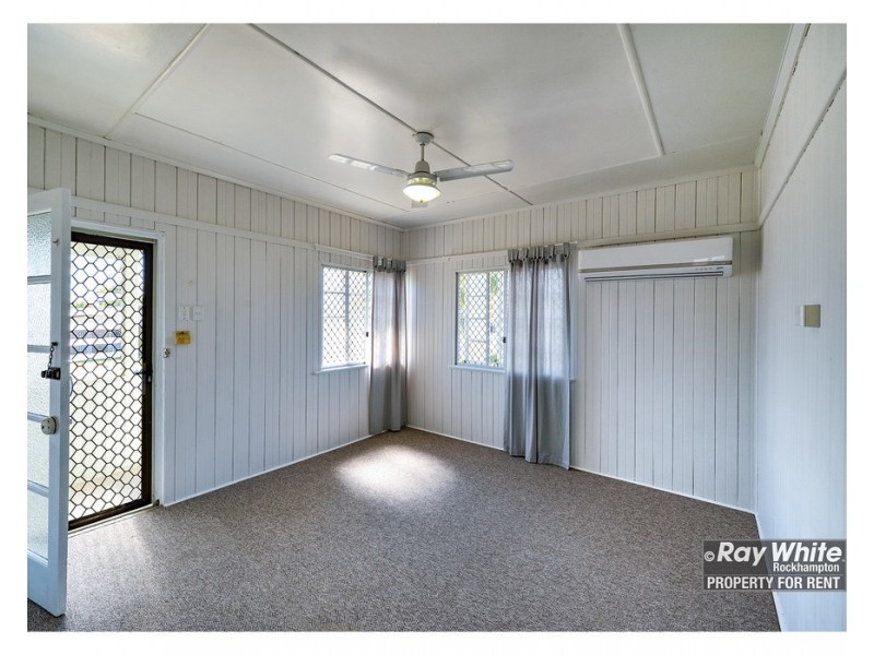 30 Hogan Street, Park Avenue QLD 4701