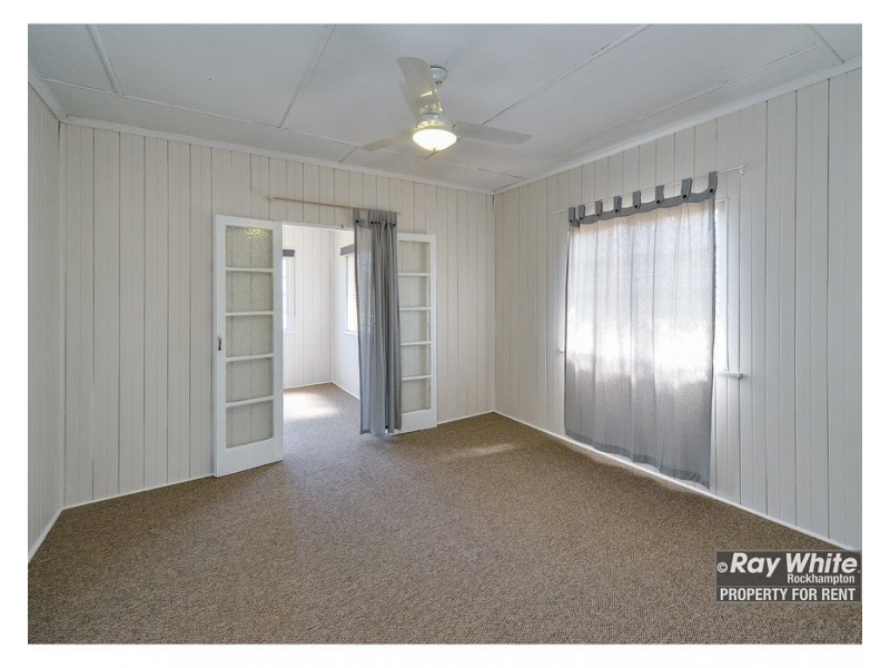 30 Hogan Street, Park Avenue QLD 4701