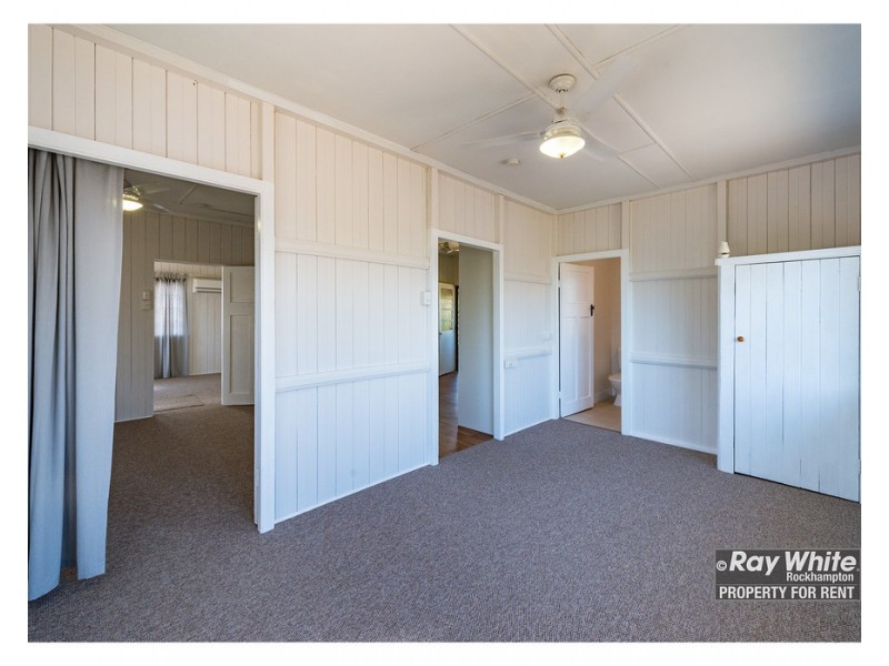 30 Hogan Street, Park Avenue QLD 4701
