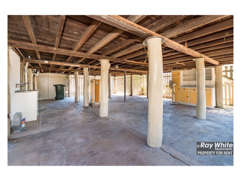 30 Hogan Street, Park Avenue QLD 4701