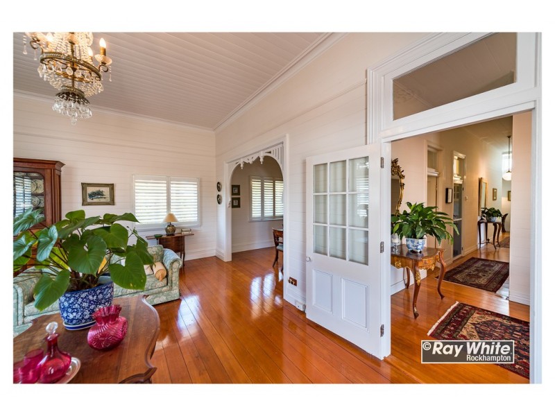 165 Caroline Street, The Range QLD 4700