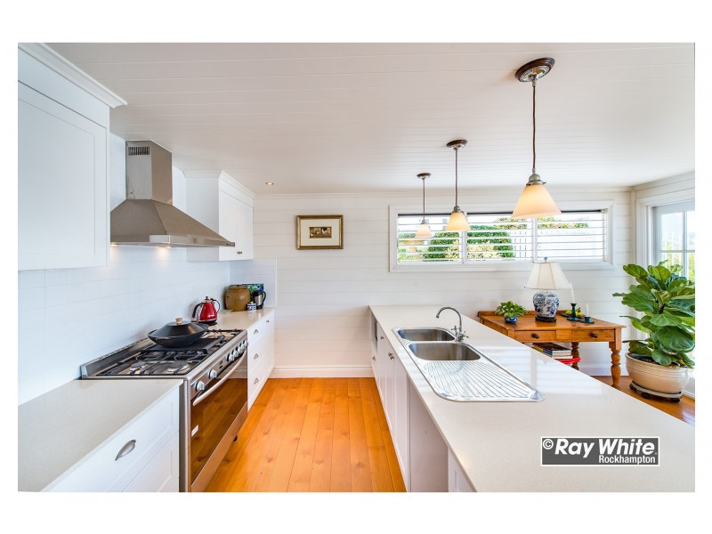 165 Caroline Street, The Range QLD 4700