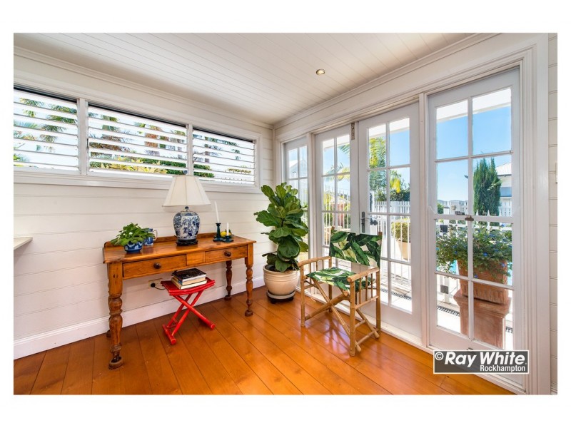 165 Caroline Street, The Range QLD 4700