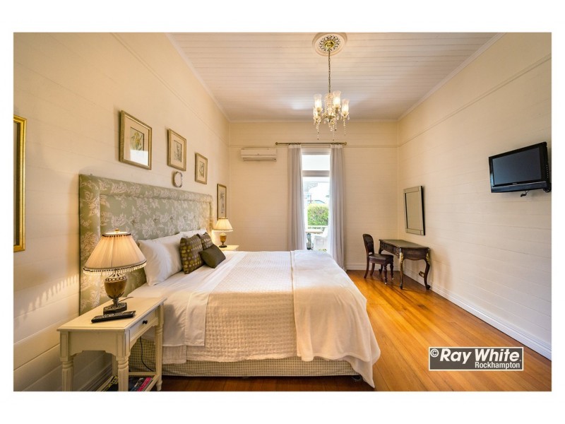 165 Caroline Street, The Range QLD 4700