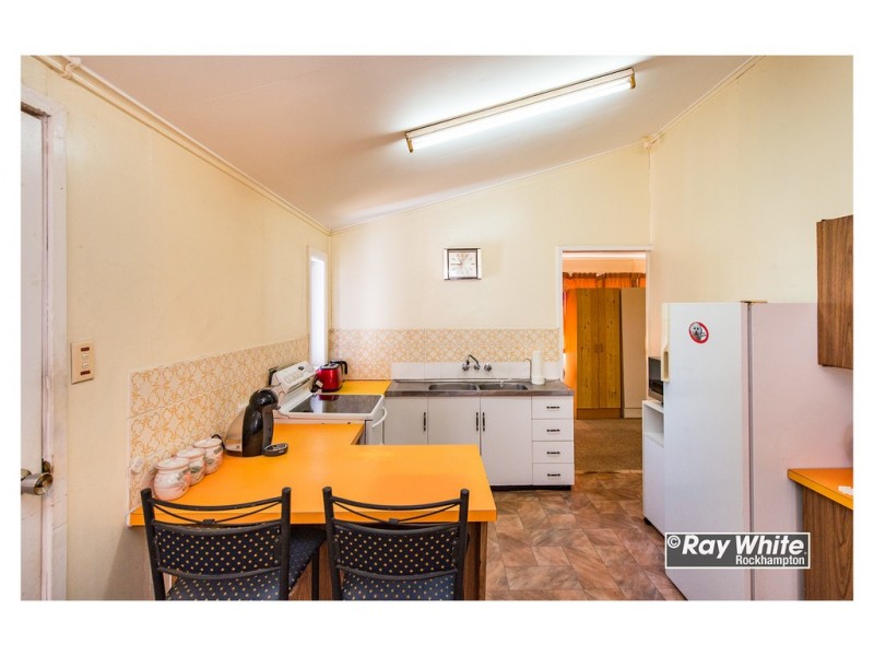 133 Nobbs Street, Berserker QLD 4701